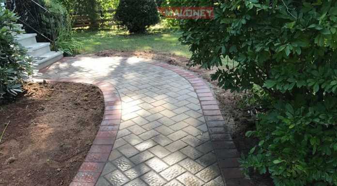 Walkway built with Cambridge Pavers