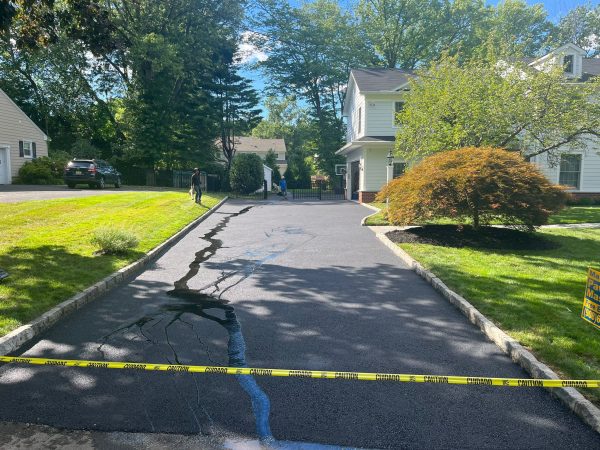 Asphalt paved driveway in Berkeley Heights, Union County