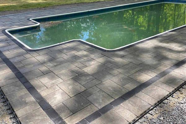 Our installation team paving a driveway in New Providence, Union County