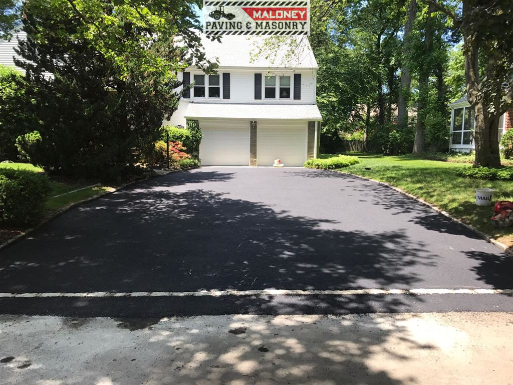 <p>Blacktop Driveways Mountainside</p>
Mountainside